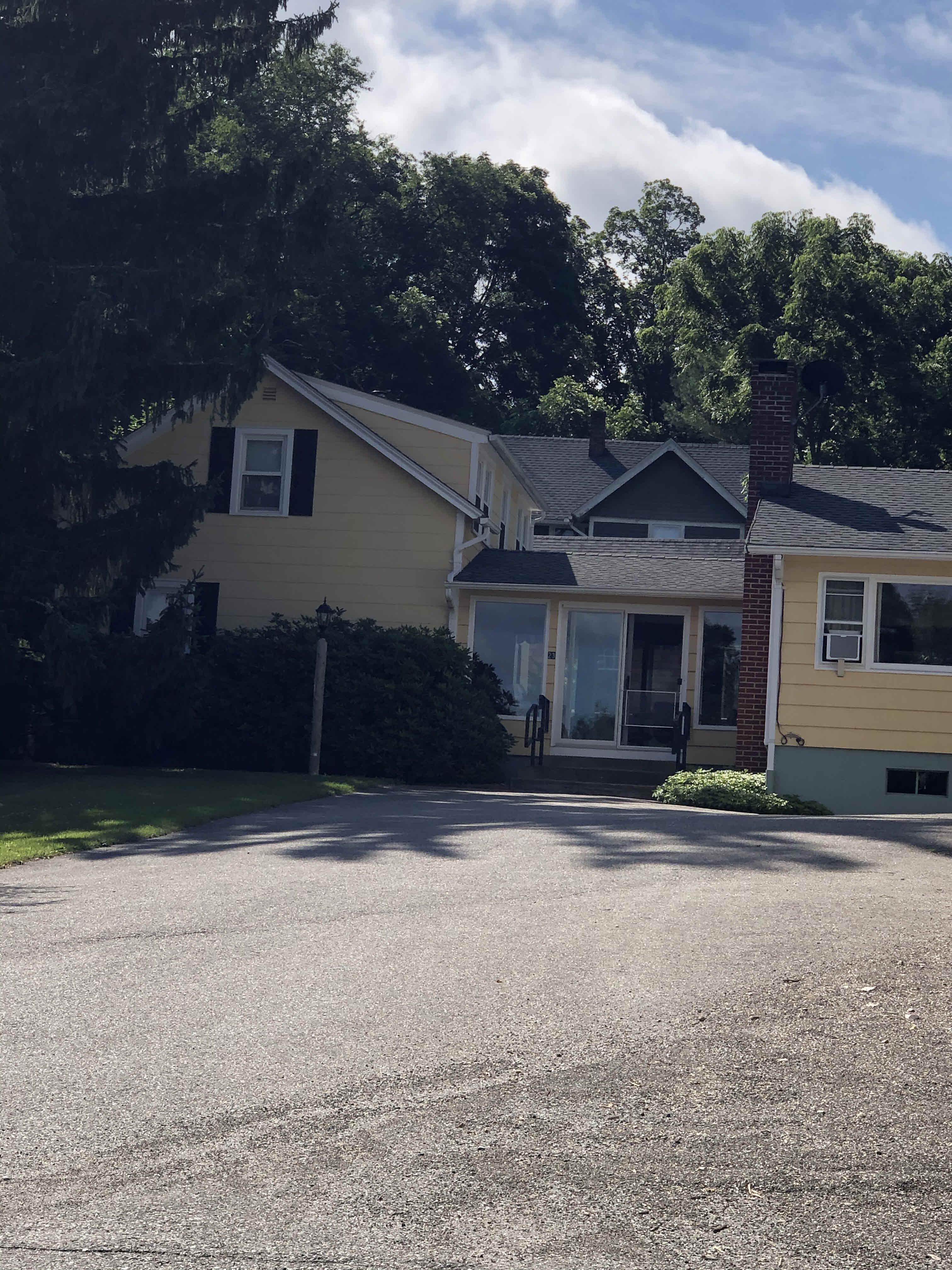Building photograph for 23 FARNUM ROAD